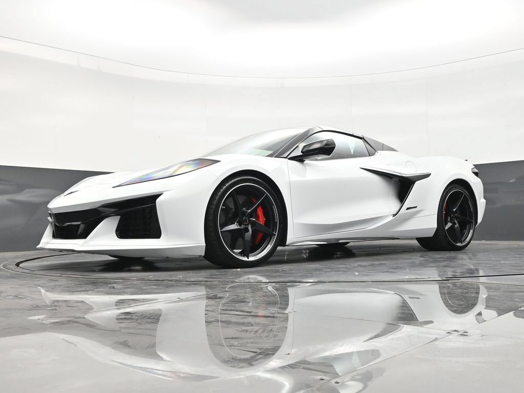 Used 2025 Chevrolet Corvette E-Ray AWD/4WD image 20
