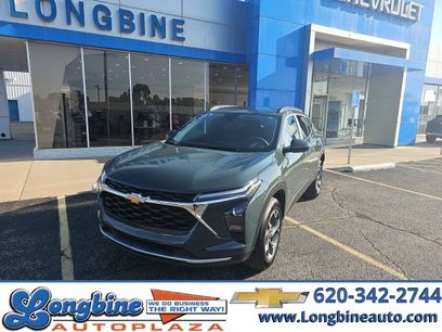 Used 2025 Chevrolet Trax LT