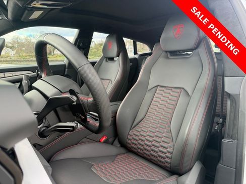 Used 2022 Lamborghini Urus image 9