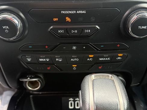 Used 2022 Ford Ranger XLT w/ Equipment Group 302A High AWD/4WD image 20