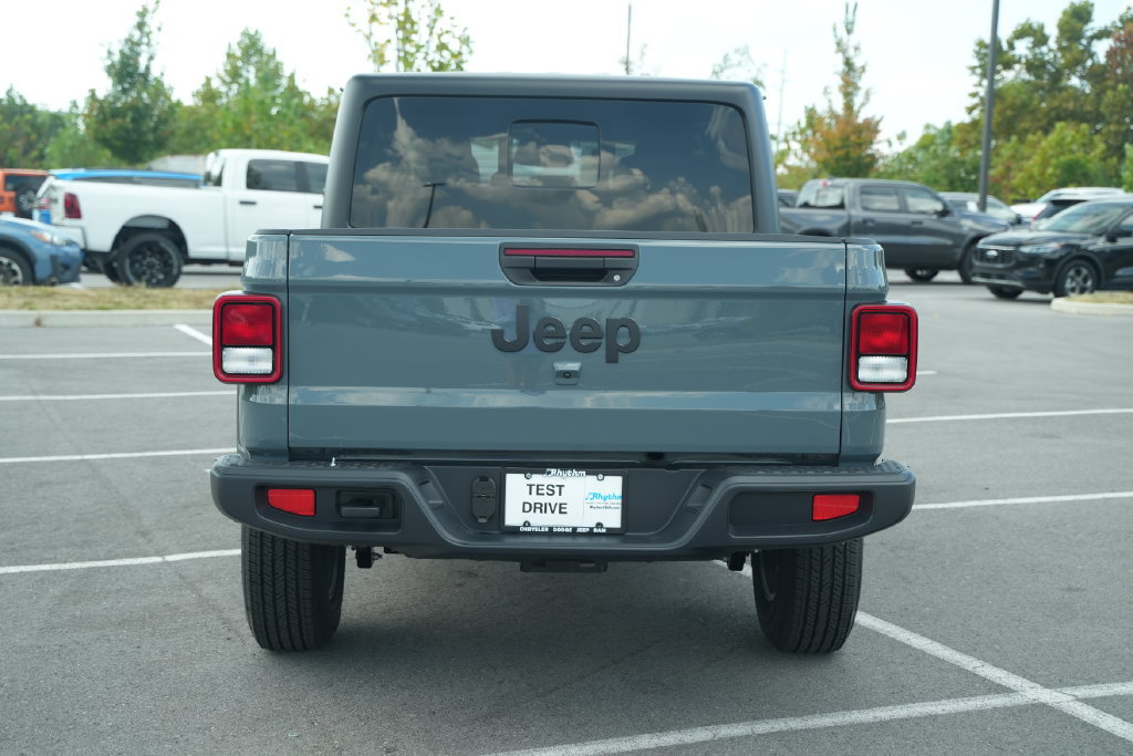 New 2026 Jeep Gladiator Sport AWD/4WD image 6