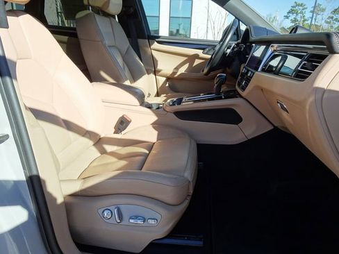 Used 2023 Porsche Macan S AWD/4WD image 15