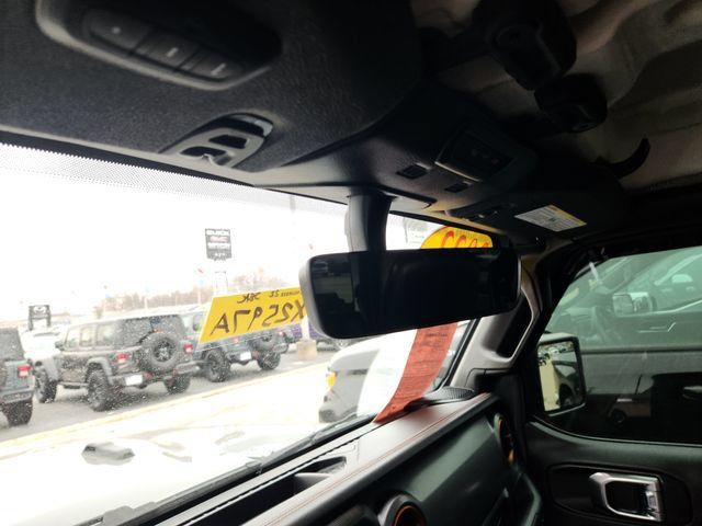 Used 2022 Jeep Gladiator Mojave w/ LED Lighting Group AWD/4WD image 15
