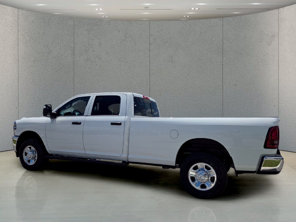 New 2026 RAM 2500 Tradesman AWD/4WD image 4