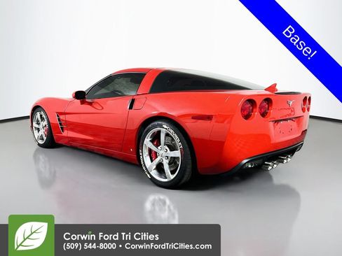 Used 2008 Chevrolet Corvette Coupe w/ Preferred Equipment Group RWD image 11