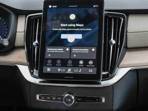 New 2026 Volvo XC90 B5 Core image 24