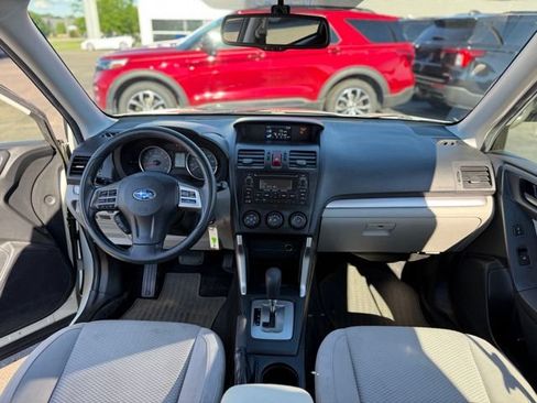 Used 2015 Subaru Forester 2.5i w/ Alloy Wheel Package AWD/4WD image 2