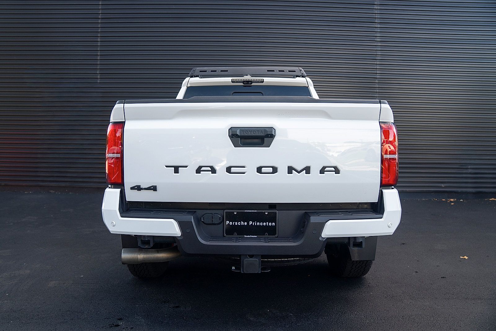 Used 2024 Toyota Tacoma TRD Off-Road w/ TRD Off Road Premium Package AWD/4WD image 27
