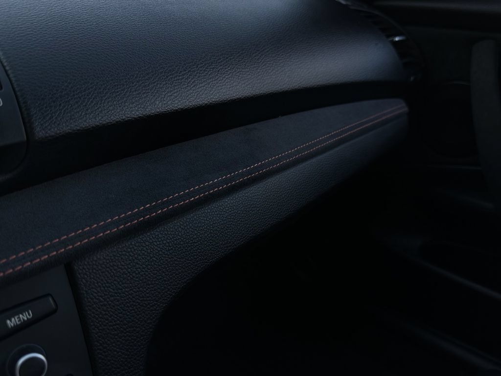 Used 2011 BMW 1 Series M RWD image 28
