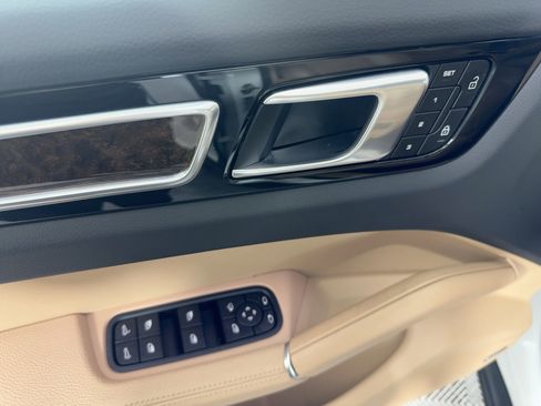 Used 2023 Porsche Cayenne image 14