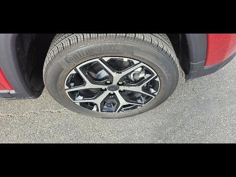 Used 2025 Jeep Compass Limited image 9