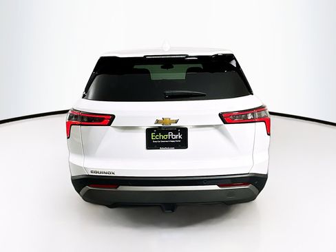 Used 2025 Chevrolet Equinox LT image 9