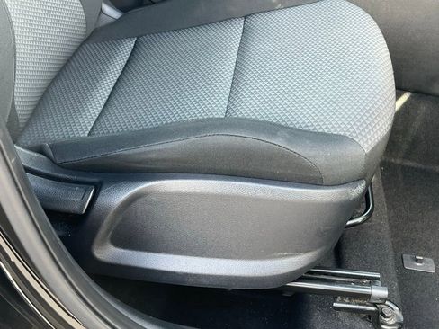 Used 2023 Kia Soul LX w/ Option Group 015 FWD image 16