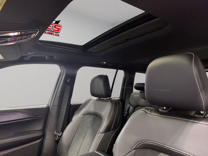 New 2025 Jeep Grand Cherokee Altitude