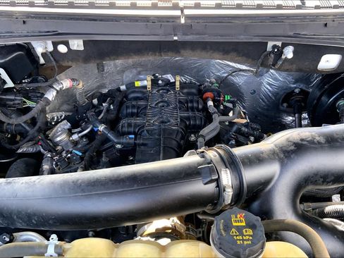 Used 2021 Ford Expedition XLT RWD image 32