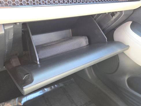 Certified 2024 Honda HR-V LX image 38