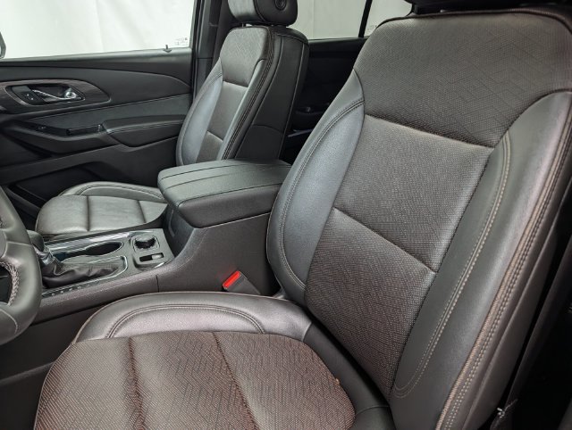 Certified 2023 Chevrolet Traverse High Country AWD/4WD image 10