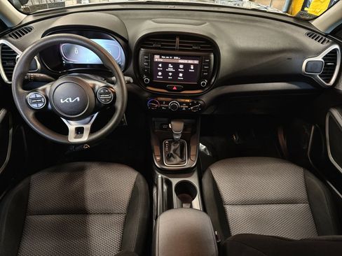 Used 2024 Kia Soul LX w/ Option Group 015 image 22
