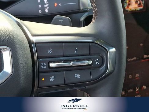 Used 2025 GMC Acadia AT4 w/ Luxury Package image 27