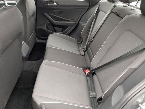 Used 2025 Volkswagen Jetta Sport image 27