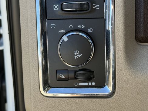 Used 2015 RAM 2500 Longhorn w/ Convenience Group image 25