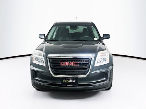 Used 2017 GMC Terrain SLE FWD image 2
