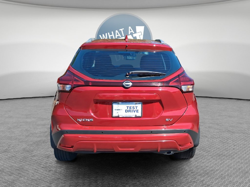 Used 2022 Nissan Kicks SV FWD image 5