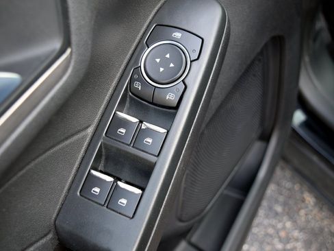 Used 2022 Ford Escape Titanium image 24