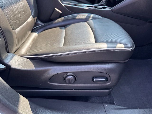 Used 2024 Buick Encore GX Avenir w/ Avenir Convenience Package AWD/4WD image 30