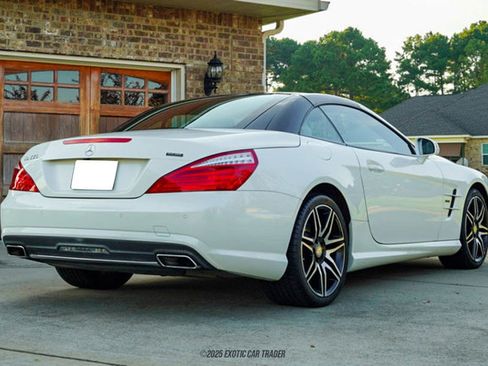 Used 2015 Mercedes-Benz SL 550 image 19