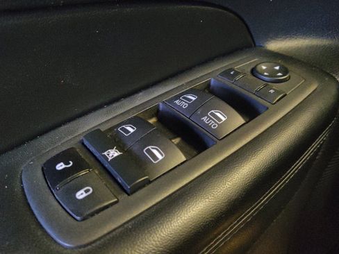 Used 2022 Jeep Grand Cherokee Limited RWD image 27