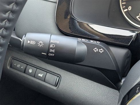 New 2025 Nissan Pathfinder SL image 27