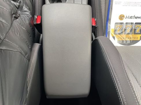 Used 2024 Subaru Crosstrek 2.0i Premium image 10