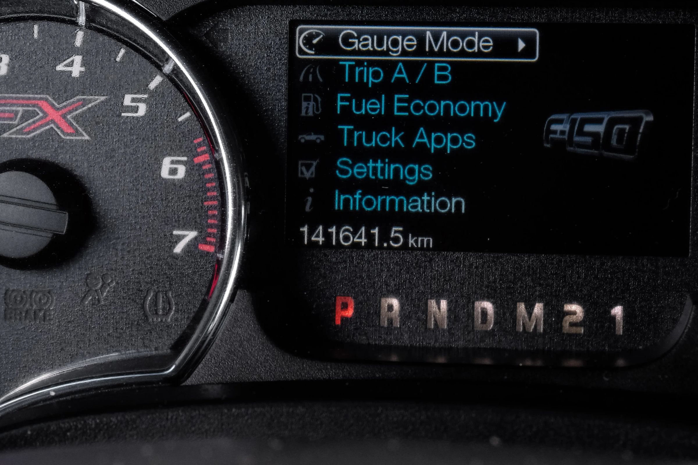 Used 2014 Ford F150 FX4 w/ Equipment Group 402A Luxury AWD/4WD image 24