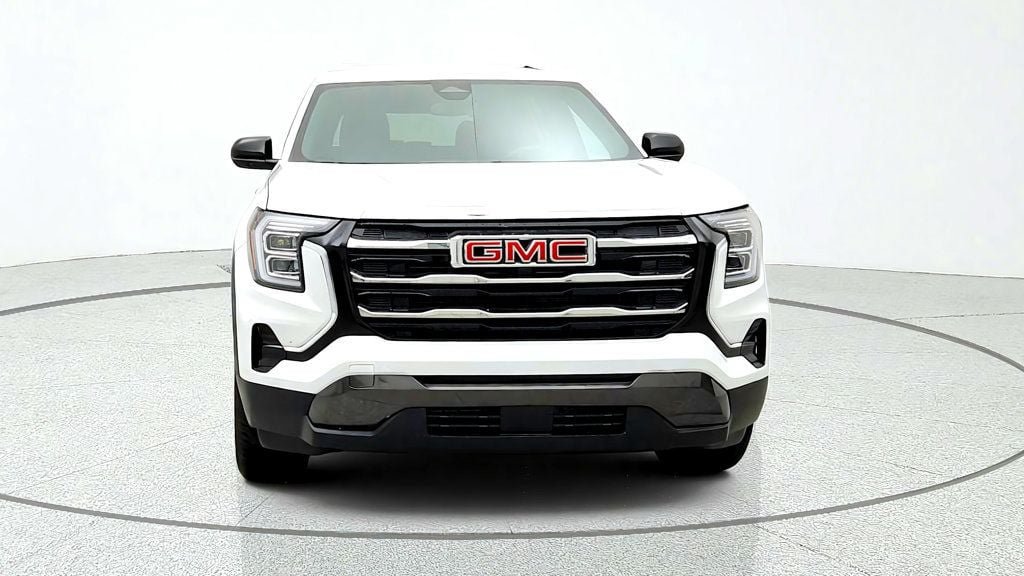 Used 2026 GMC Terrain Elevation FWD image 2