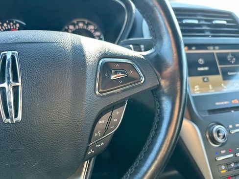 Used 2017 Lincoln MKC Select w/ Lincoln MKC Climate Package image 29