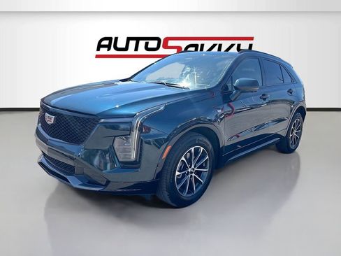 Used 2025 Cadillac XT4 Sport image 3