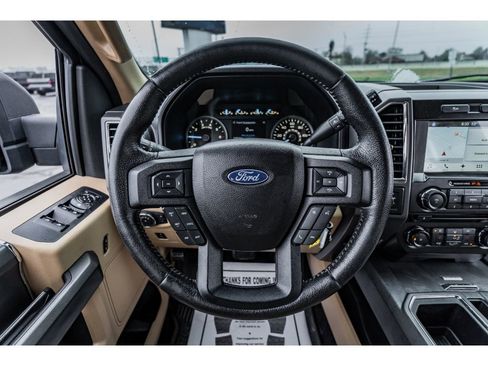 Used 2016 Ford F150 XLT w/ Equipment Group 302A Luxury AWD/4WD image 9