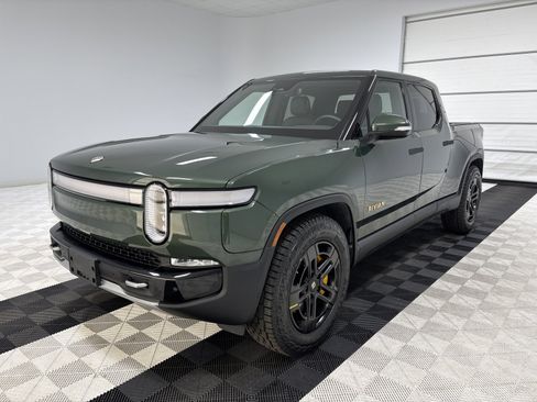 Used 2023 Rivian R1T Adventure image 1