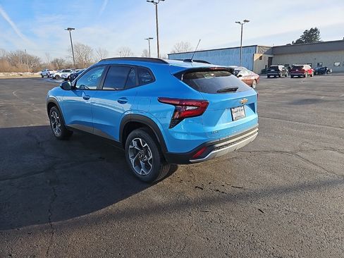 New 2026 Chevrolet Trax LT w/ Driver Confidence Package image 5