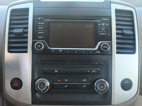 Used 2015 Nissan Frontier SV RWD image 20