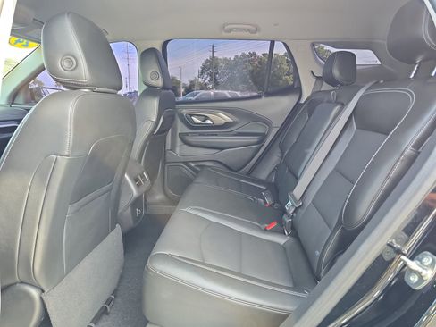Used 2024 GMC Terrain SLT AWD/4WD image 13