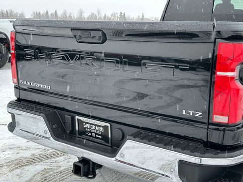 New 2026 Chevrolet Silverado 2500 LTZ w/ LTZ Premium Package AWD/4WD image 12