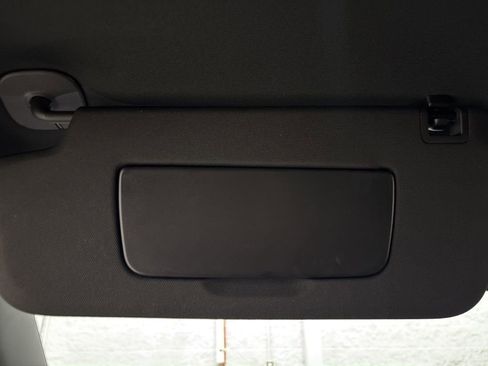 Used 2023 GMC Yukon XL AT4 w/ Technology Package image 28