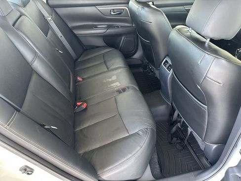 Used 2018 Nissan Altima 2.5 SL FWD image 33