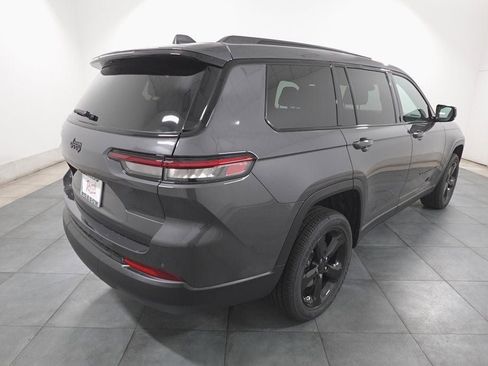 New 2025 Jeep Grand Cherokee L Altitude image 5