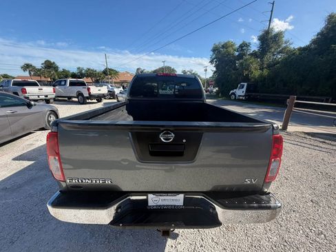 Used 2016 Nissan Frontier SV RWD image 7