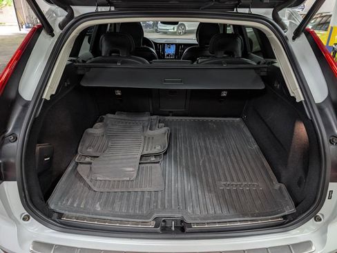Used 2023 Volvo XC60 B5 Plus w/ Climate Package AWD/4WD image 7
