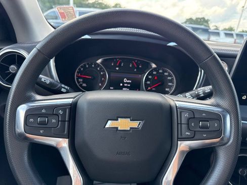 Used 2025 Chevrolet Blazer LT w/ Convenience Package FWD image 25