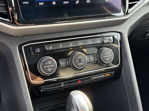 Certified 2022 Volkswagen Atlas SEL Premium image 23